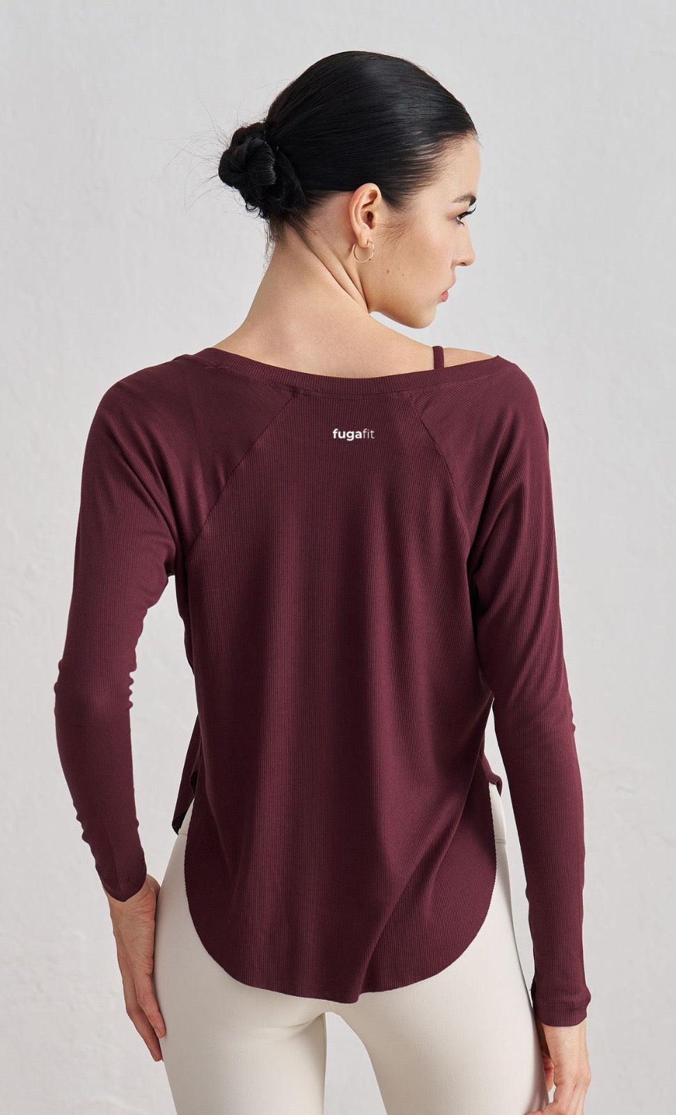 Rosso Lightweight Long Top| Acora Red in - Tops activewear