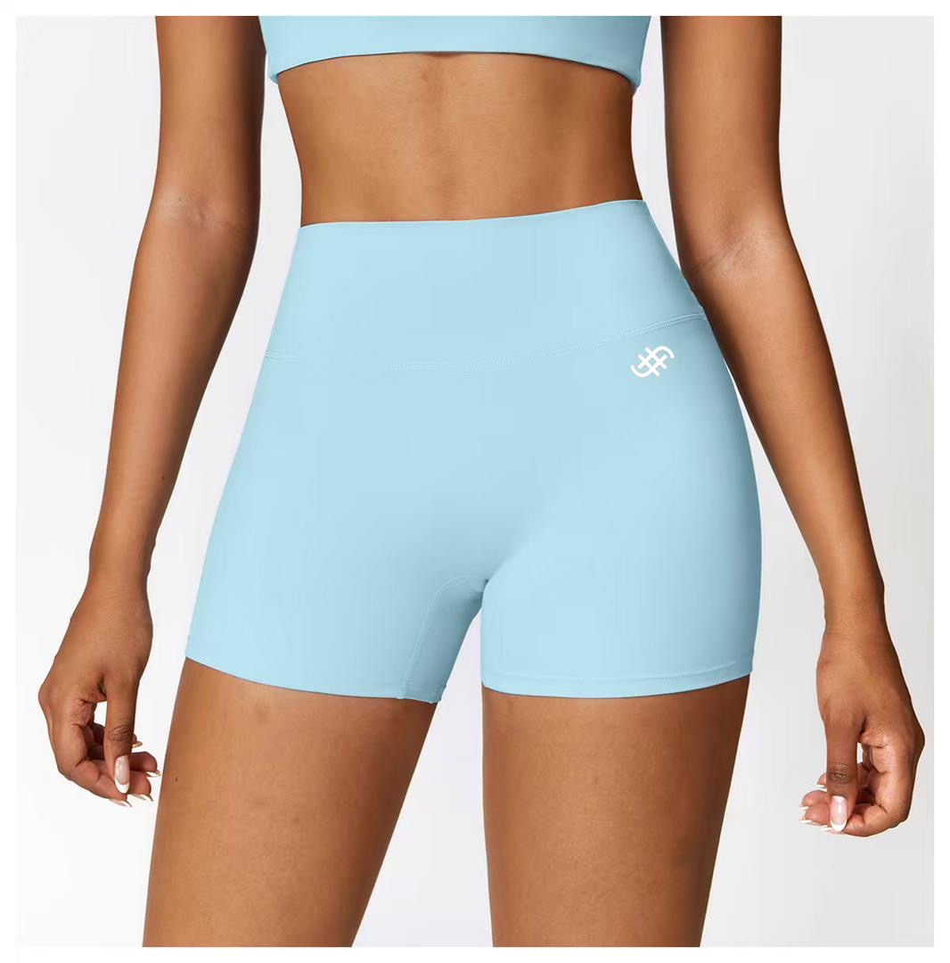 Resolve Shorts | Ice Blue in - Shorts activewear