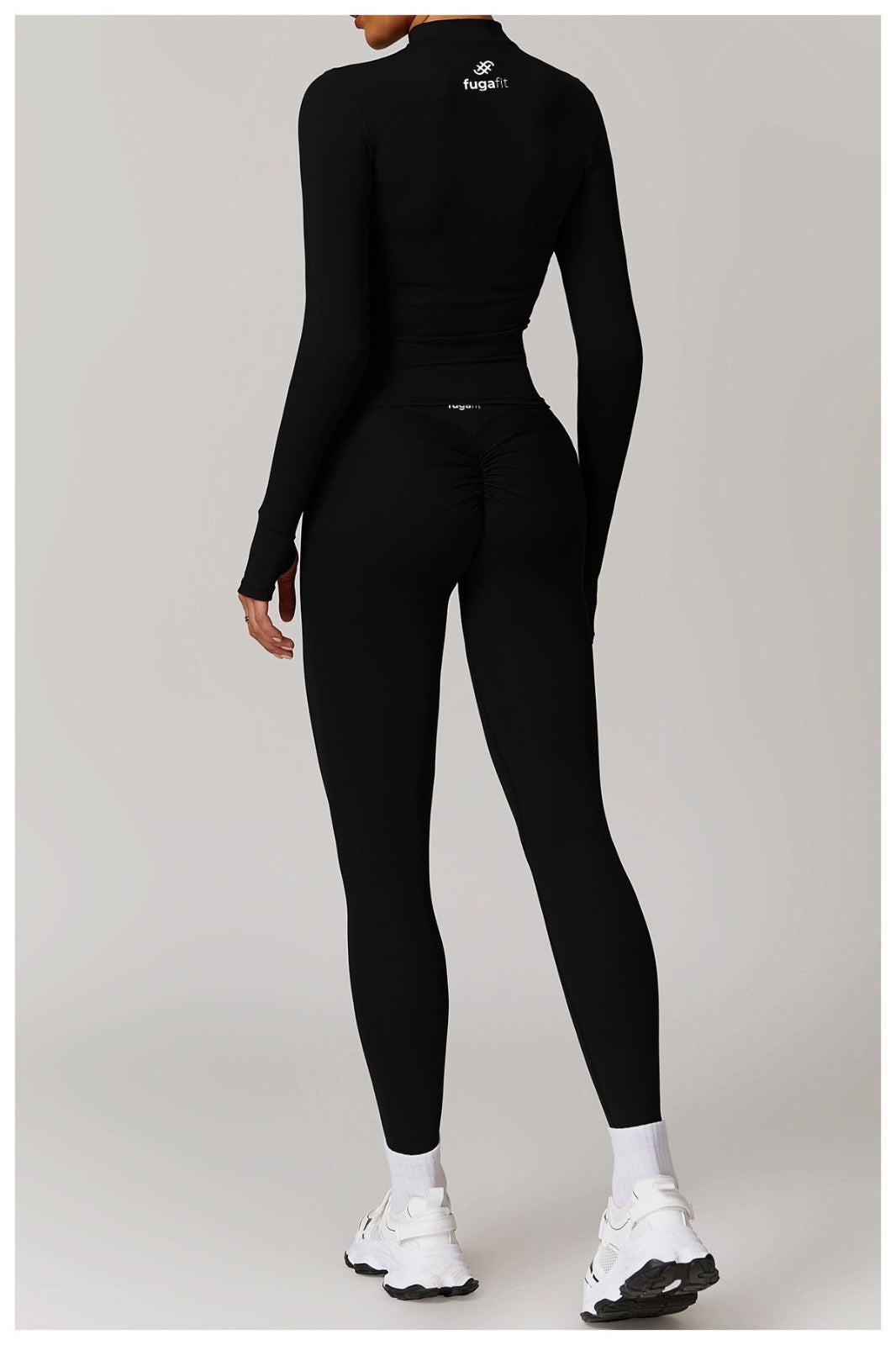 Unity Jacket | Sculpting Gym Jacket Women | Black in - Jackets activewear